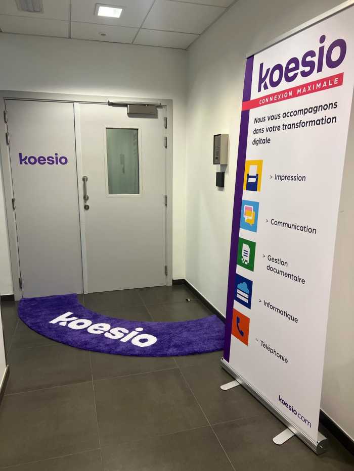 Koesio à Charleroi : deux tapis sur mesure pour leurs nouveaux bureaux