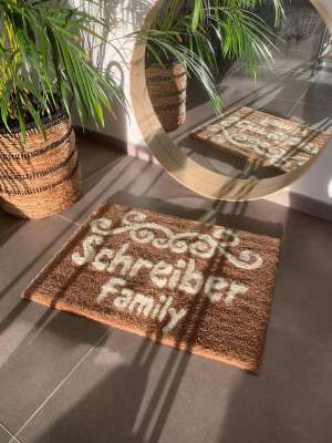 Décorez votre intérieur avec un tapis représentant votre famille